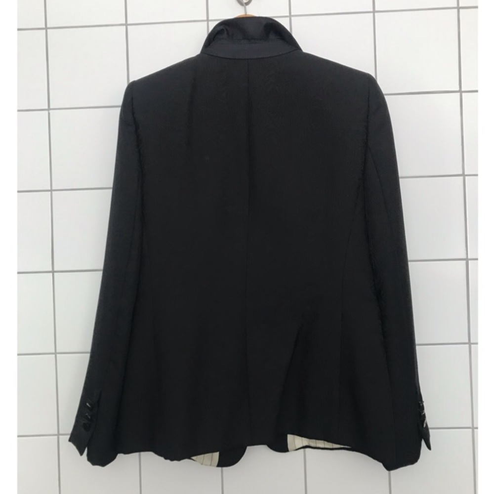 Giorgio Armani Silk Tailored Blazer - Picture 10 of 16